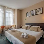 Отель Ama 3*