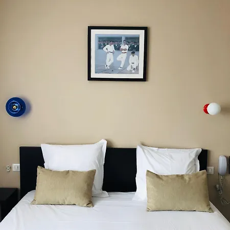 Ama Отель Биарриц